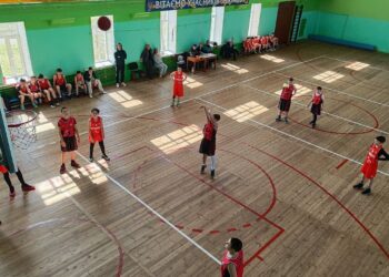 ВЮБЛ серед юнаків 2012 року: КЗ КДЮСШ №2 Олександрія виграла домашній тур — Федерація баскетболу України