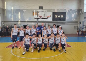 ВЮБЛ серед юнаків 2013 року: команди Push team та СДЮСШОР-5 виграли по два матчі у Кременчуці — Федерація баскетболу України