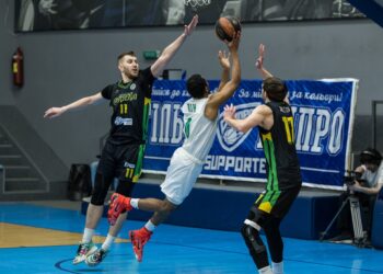 Запоріжжя завершило регулярний чемпіонат перемогою над Говерлою: фотогалерея — Федерація баскетболу України