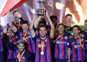 «Барселона» в фантастическом матче обыграла «Реал» и выиграла Кубок Испании