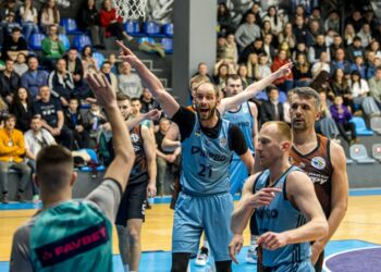 БК Дніпро виграв у Черкаських Мавп перший матч півфінальної серії: фотогалерея — Федерація баскетболу України