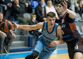 Дніпро повів у півфінальній серії, обігравши вдома Черкаські Мавпи — Федерація баскетболу України