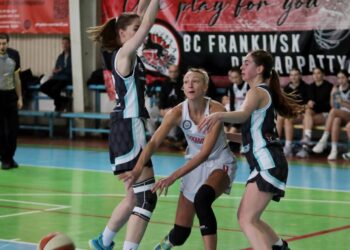 Франківськ-Прикарпаття виграв регулярний чемпіонат, Київ-Баскет здолав ІнтерХім — Федерація баскетболу України