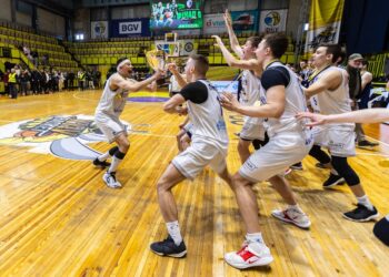 Харківські Соколи виграли фінальний матч Вищої ліги: фотогалерея матчу та церемонії нагородження — Федерація баскетболу України