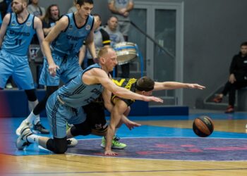 Київ-Баскет на виїзді поступився Дніпру в серії за золото Суперліги: фотогалерея — Федерація баскетболу України