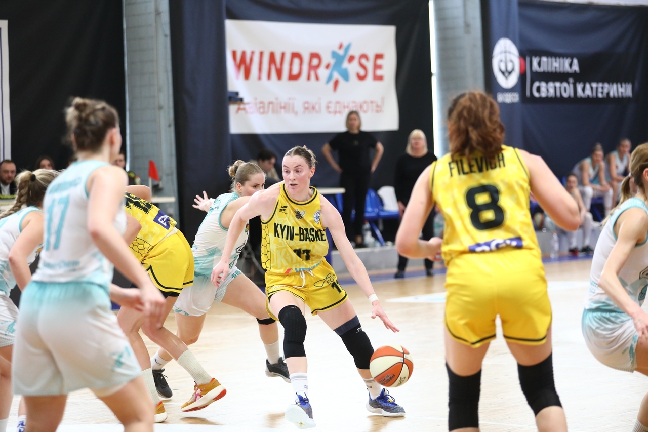 Київ-Баскет стартував з перемоги над ІнтерХімом у півфінальній серії жіночої Суперліги: фотогалерея