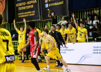 Київ-Баскет впевнено переміг Рівне в третьому матчі півфіналу: фотогалерея — Федерація баскетболу України