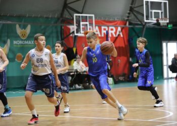 ВЮБЛ серед юнаків 2013 року: в Броварах та Черкасах відбулись матчі третього етапу — Федерація баскетболу України