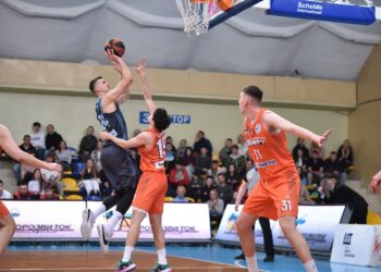 Вольова перемога Дніпра в другому матчі півфіналу проти Черкаських Мавп: фотогалерея — Федерація баскетболу України