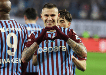 Зубков поставил «на уши» стадион в Турции, став героем кубкового матча