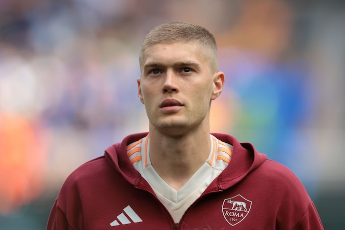 Довбик назвал условие, из-за которого покинет «Рому»