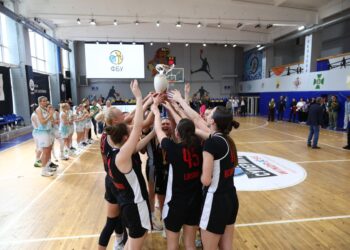 Франківськ-Прикарпаття — чемпіон жіночої Суперліги: фотогалерея фінального матчу та церемонії нагородження — Федерація баскетболу України