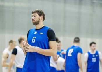 Рекордсмен збірної України В’ячеслав Кравцов продовжить професійну карʼєру — Федерація баскетболу України