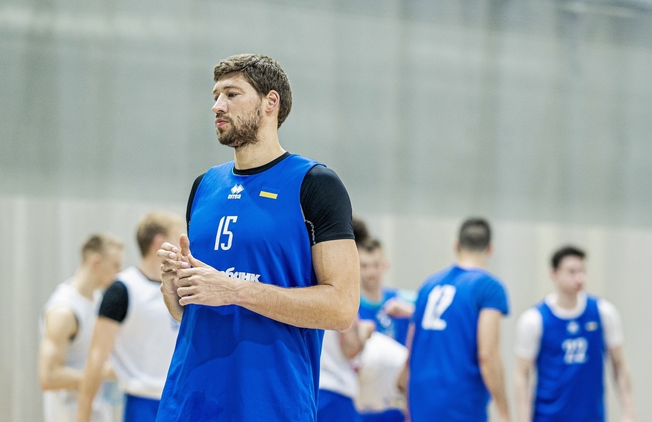 Рекордсмен збірної України В’ячеслав Кравцов продовжить професійну карʼєру 