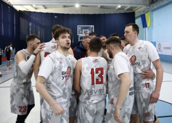 Ужгород здолав Полтаву-Баскет у чвертьфіналі Першої ліги — Федерація баскетболу України