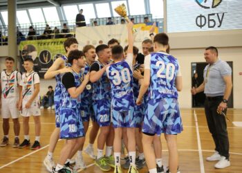 Ужгородська ЗОДЮСШ – триразовий чемпіон України серед юнаків 2010 року — Федерація баскетболу України