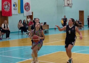 ВЮБЛ серед дівчат 2012 року: визначились півфіналістки сезону — Федерація баскетболу України