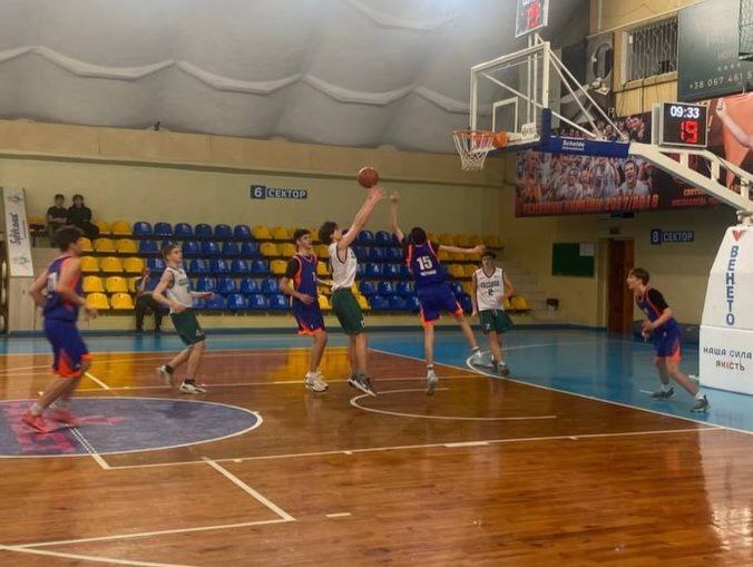 ВЮБЛ серед юнаків 2011 року: чернівецька ДЮСШ-1 і дніпровська СДЮСШОР-5 вийшли в півфінал