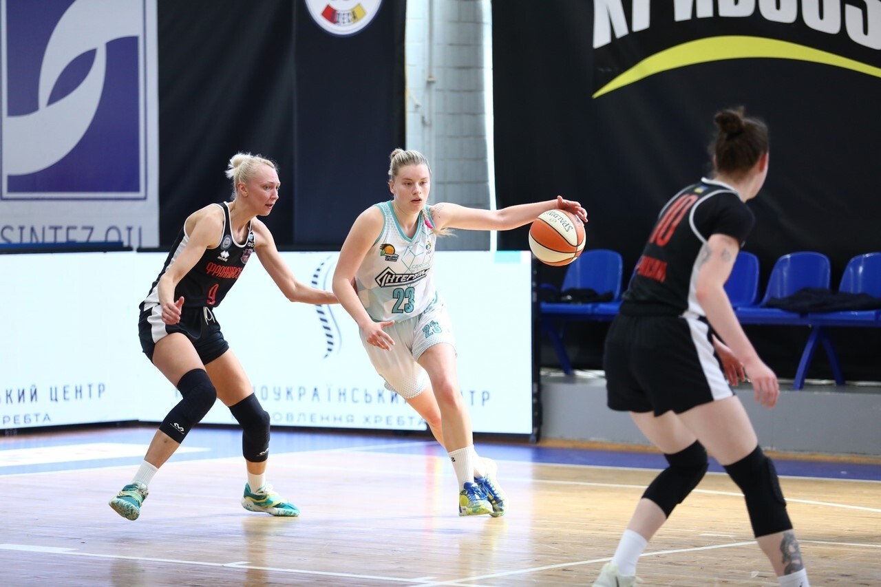 Будівельник оголосив першого новачка після повернення до Суперліги