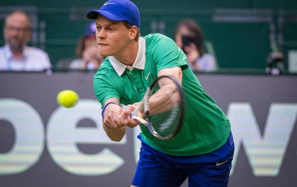 Известный теннисист спел в дуэте со звездой оперы