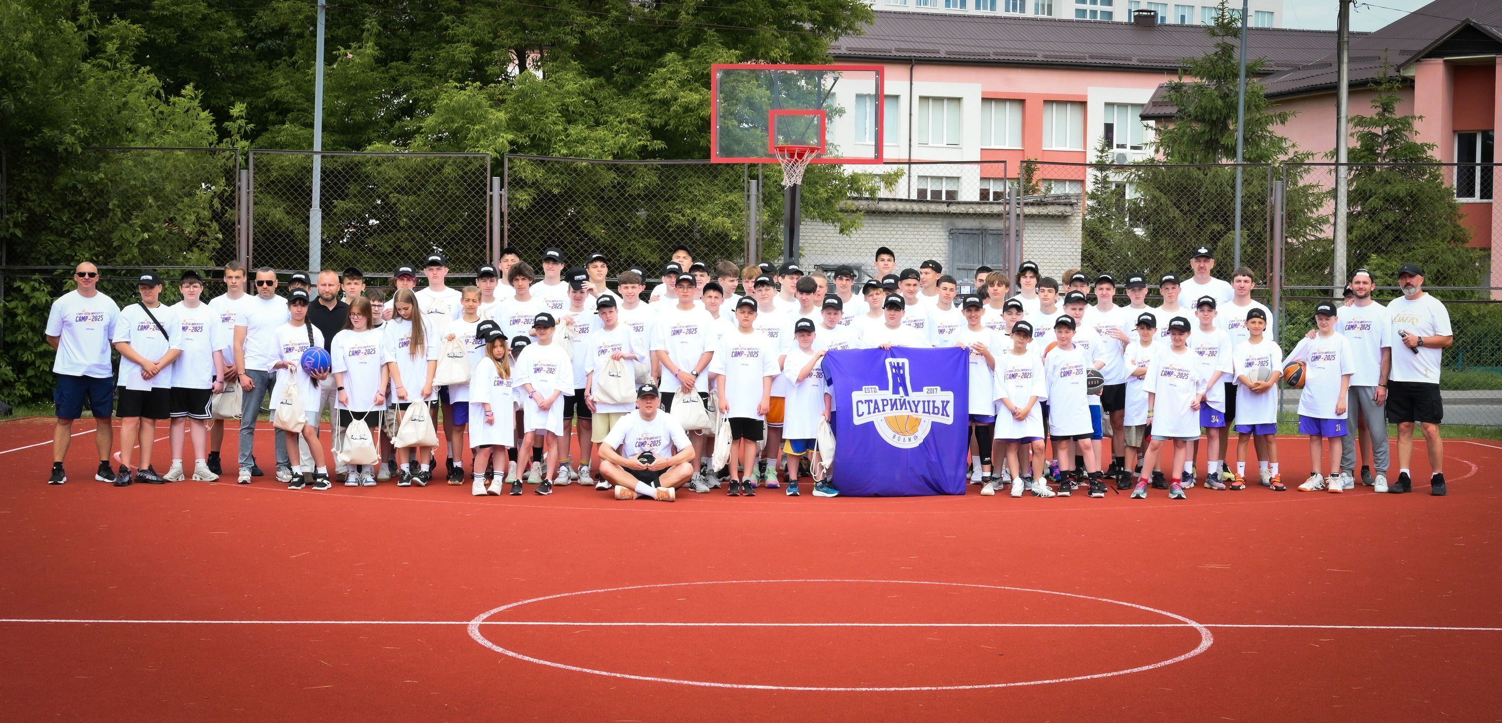 Обʼєднані баскетболом: в Луцьку проходить Staryi Lutsk-Universytet Camp-2025