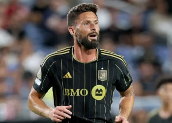 Оливье Жиру покинул ФК «Лос-Анджелес» и MLS для возвращения в Европу