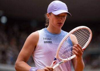 Швьонтек установила исторический рекорд побед на Ролан Гаррос — Теніс