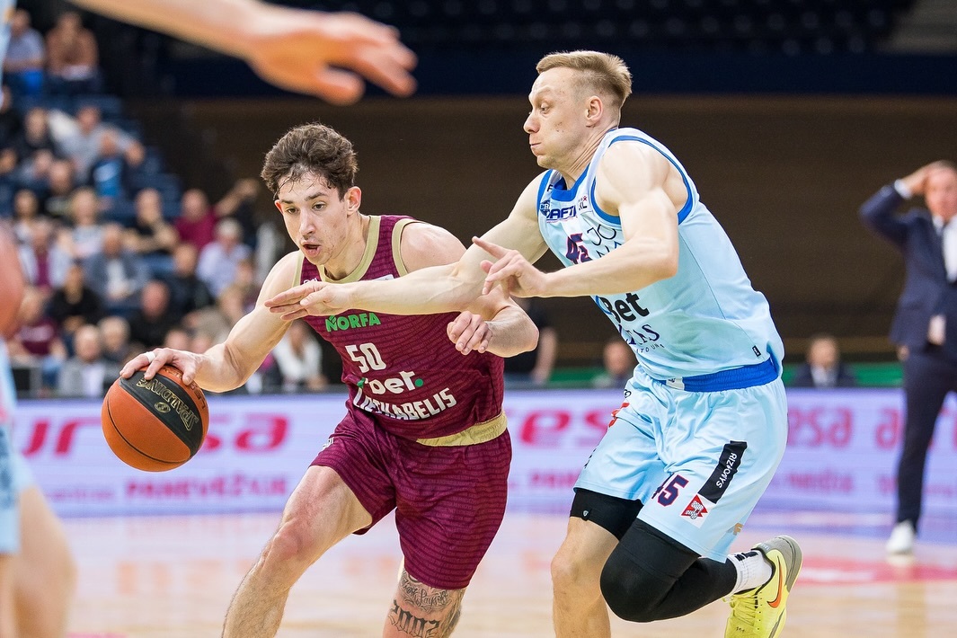 Українці за кордоном: Близнюк набрав 14 очок, Ковляр — 13 балів у дербі в Литві