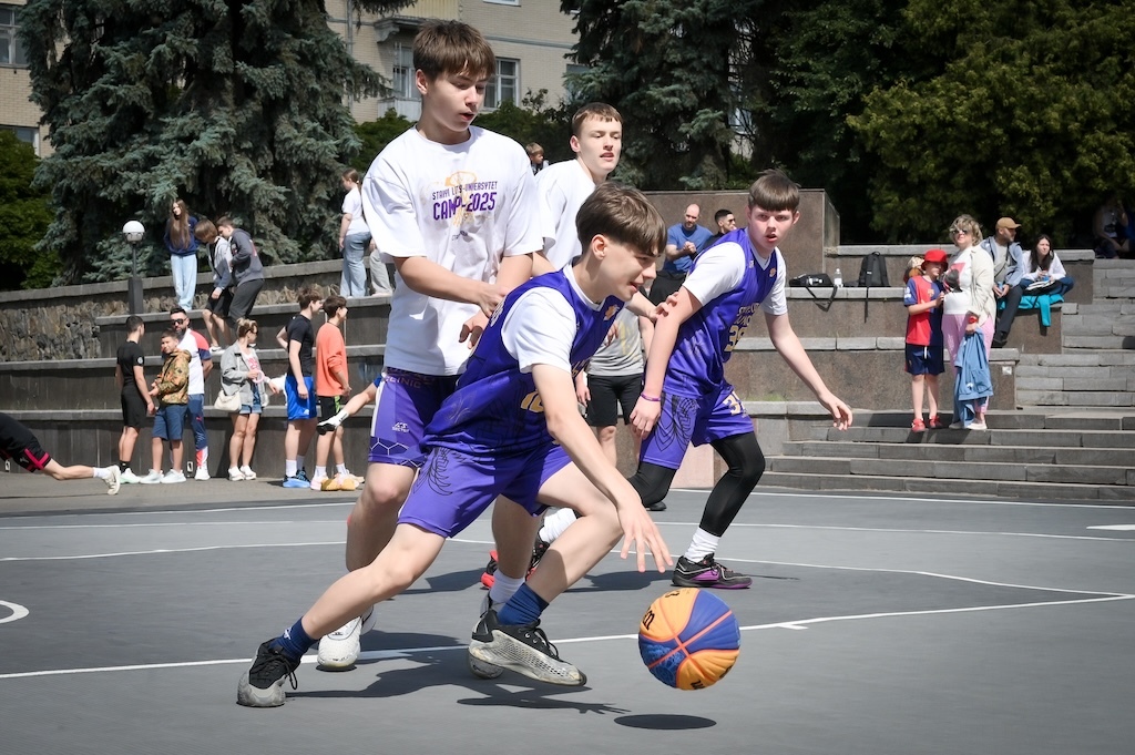 В Луцьку стартував чемпіонат України 3х3 серед команд U-16 та U-18: фотогалерея 