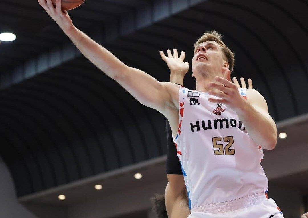 Володимир Герун ще на сезон залишиться в чемпіонаті Японії