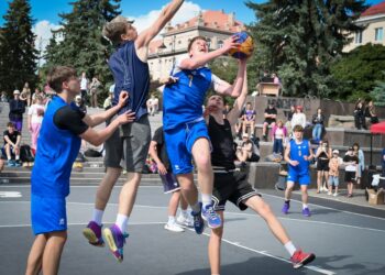Збірна України U-18-2 та Буковельник U-16 перемогли на першому етапі чемпіонату України 3х3: фотогалерея — Федерація баскетболу України