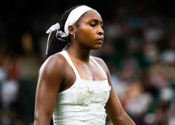 Гауфф, проиграв, в расстроенных чувствах пролила слезы на пресс-конференции — Теніс