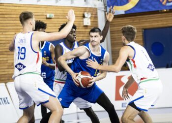Україна U-20 програла Італії в заключному матчі групового раунду чемпіонату Європи — Федерація баскетболу України