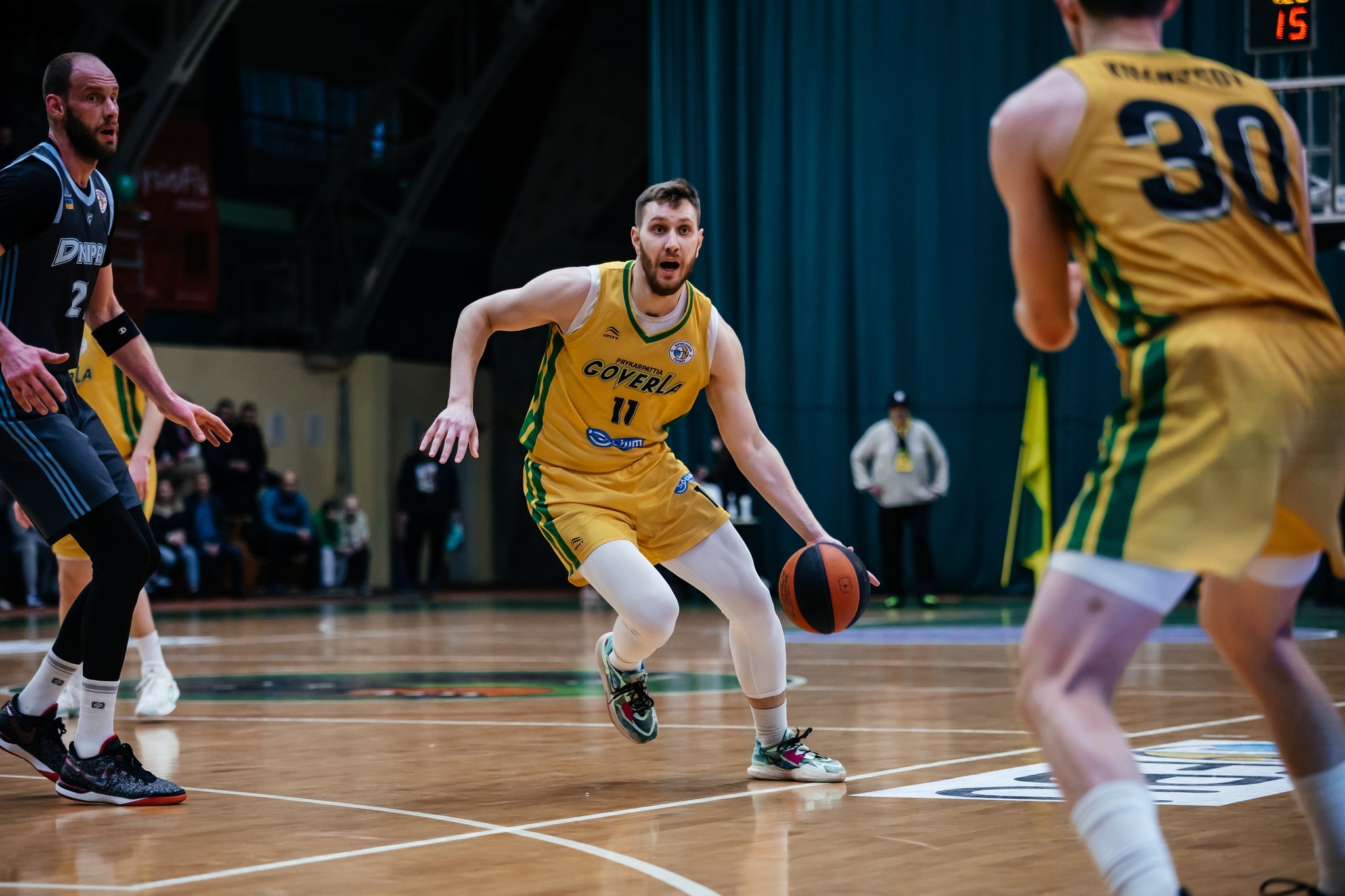 Ілля Чугунов продовжить грати у Прикарпатті-Говерлі