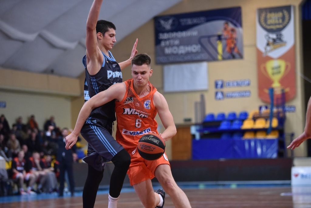 Назар Холод продовжить карʼєру в Черкаських Мавпах