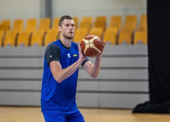 Ростислав Новицький: Дуже приємні відчуття приїхати в збірну України — це велика честь — Федерація баскетболу України