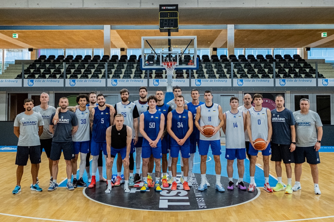 Збірна України прибула до Швейцарії, де зіграє перший матч пре-кваліфікації ЧС-2027: фотогалерея тренування