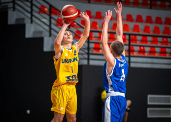 Збірна України впевнено перемогла Косово на чемпіонаті Європи U-16 — Федерація баскетболу України
