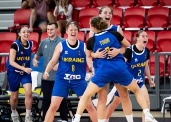 Жіноча збірна U-20 впевнено виграла стартовий матч чемпіонату Європи — Федерація баскетболу України