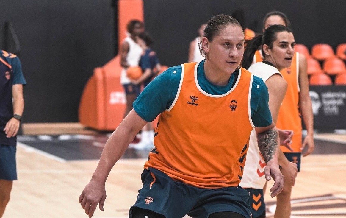 Аліна Ягупова розпочала підготовку до нового сезону з Валенсією — Федерація баскетболу України