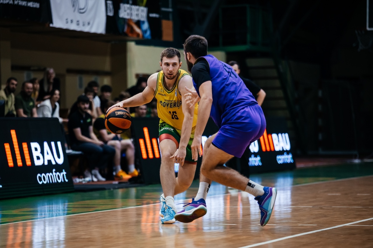 Передсезонний турнір в Івано-Франківську: фотогалерея матчу Говерла — Старий Луцьк — Федерація баскетболу України