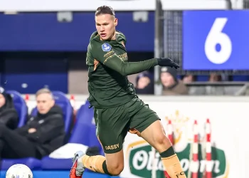 Артем Степанов забив гол за Утрехт: відео реалізованого пенальті українця в матчі з АЗ — Футбол