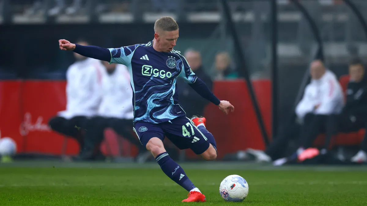 Аякс прийняв рішення щодо майбутнього Зінченка: чи залишиться українець в клубі після завершення сезону