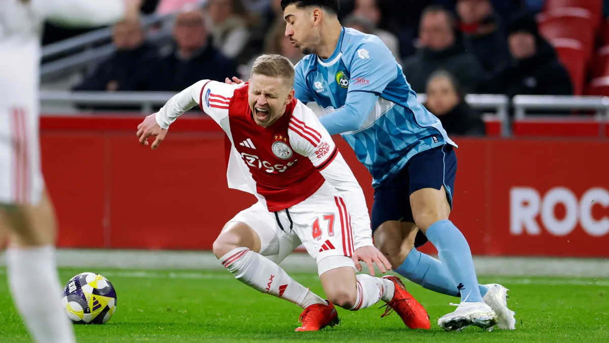 «Дуже насторожує‎»: спортивний лікар оцінив травму Зінченка у матчі за Аякс