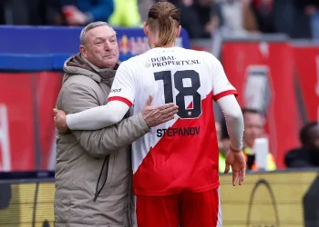 11-метровий мав бити не Степанов, а інший гравець Утрехта: «Це був перший пенальті за 14 місяців» — Футбол
