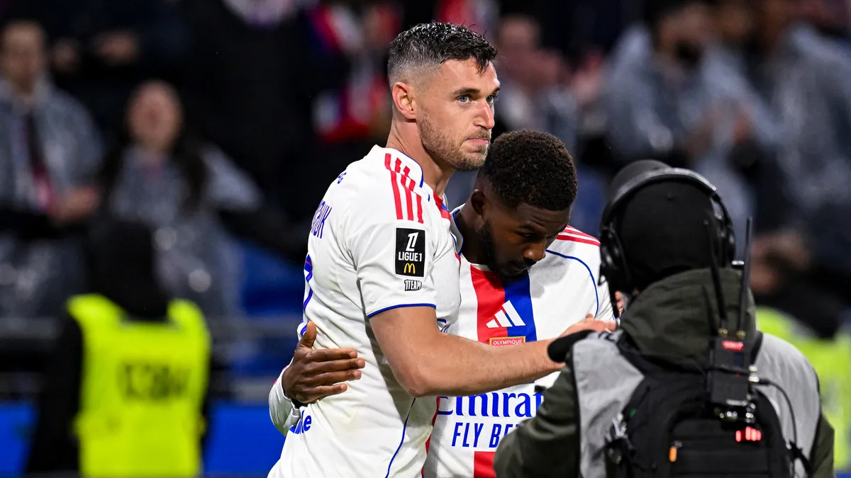 Ліон відмовився купувати Яремчука: український форвард влітку повернеться в Олімпіакос