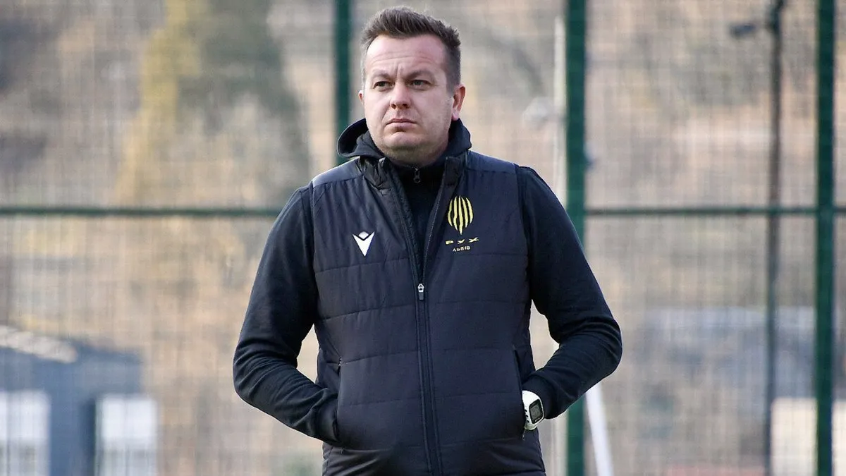 «Ми ставимо дітей, які мають подавати м’ячі»: Федик пояснив поразку Руху від Епіцентра