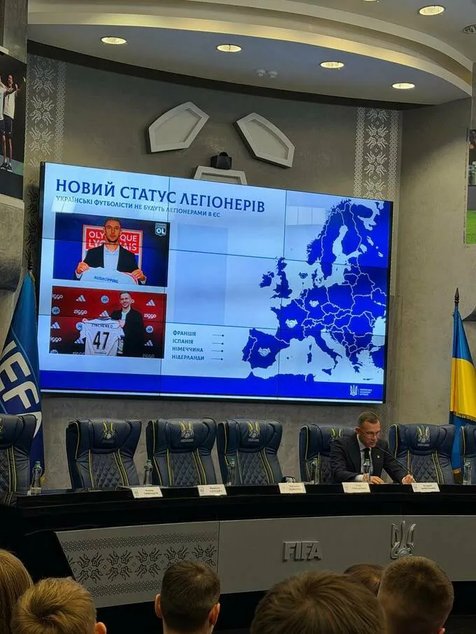 Андрій Шевченко розповів, в яких країнах українці не вважаються легіонерами: мова про європейські топ-чемпіонати - Футбол