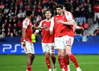 Арсенал врятувався проти Байєра, залишивши інтригу перед вирішальним матчем ЛЧ – сценарій Барселони  — Футбол