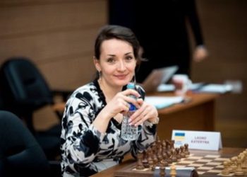 Что ей тут делать? Мать шахматистки, желающей выступать за Россию, дала интервью — Шахи